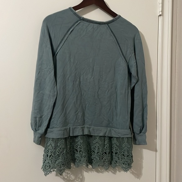 Rewind Green Sweatshirt with Lace Hem Size M - Picture 2 of 6